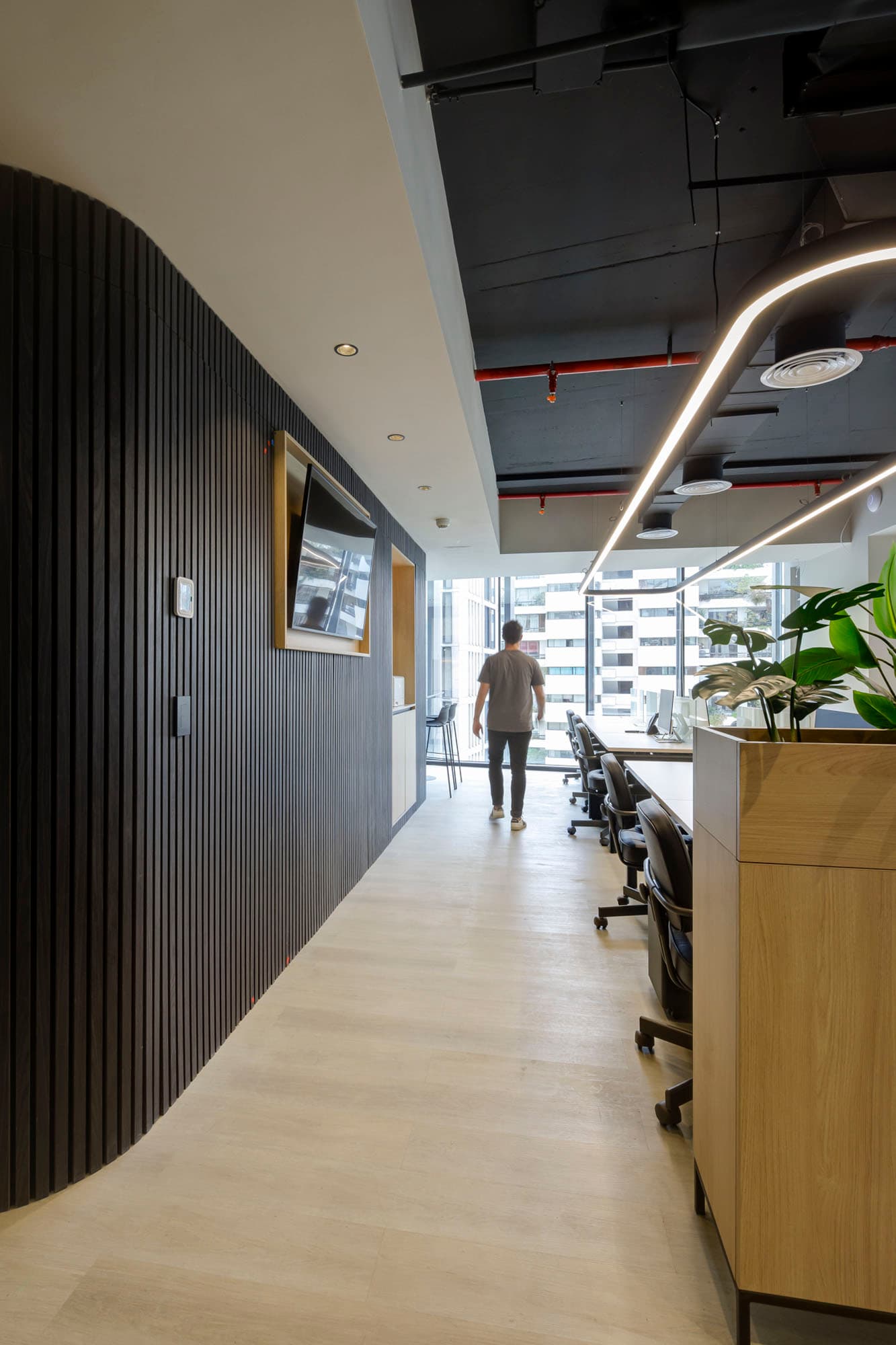 Oficinas Golden Oak — detalle 2