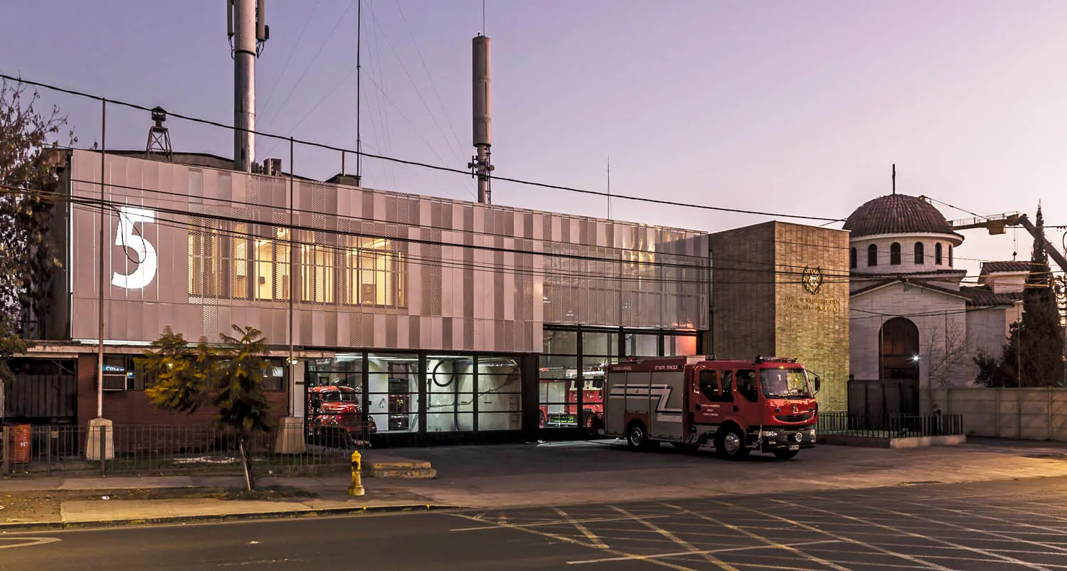 5th Company Fire Station of Ñuñoa — detalle 1