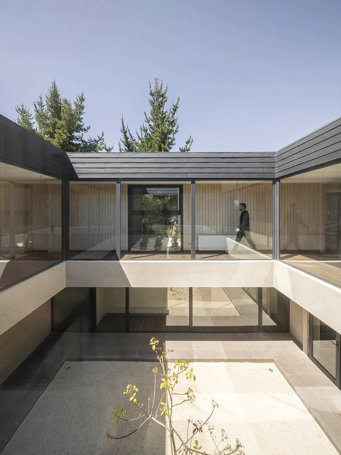 Claustro House — detalle 2