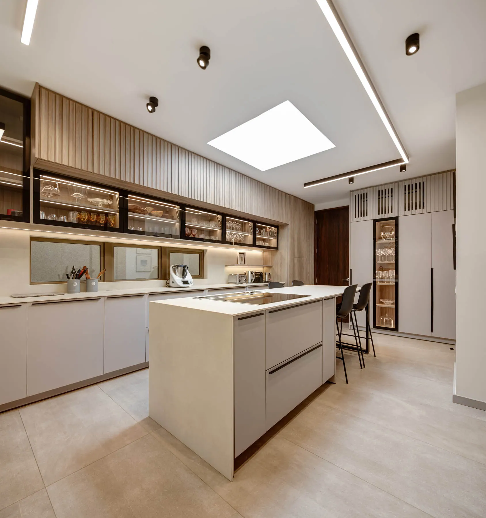 Clavel del Aire House