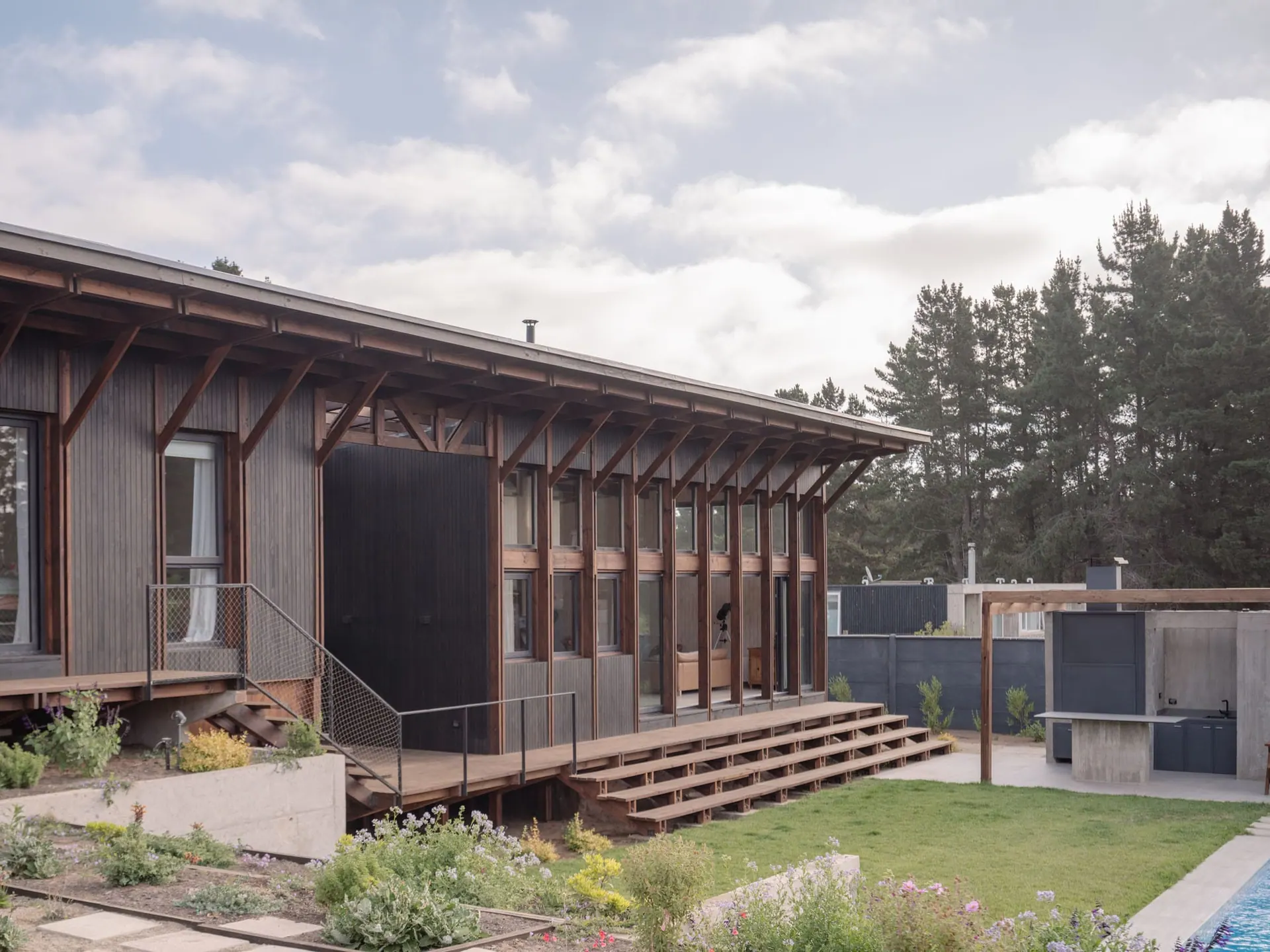 Los Pinos House — detalle 1