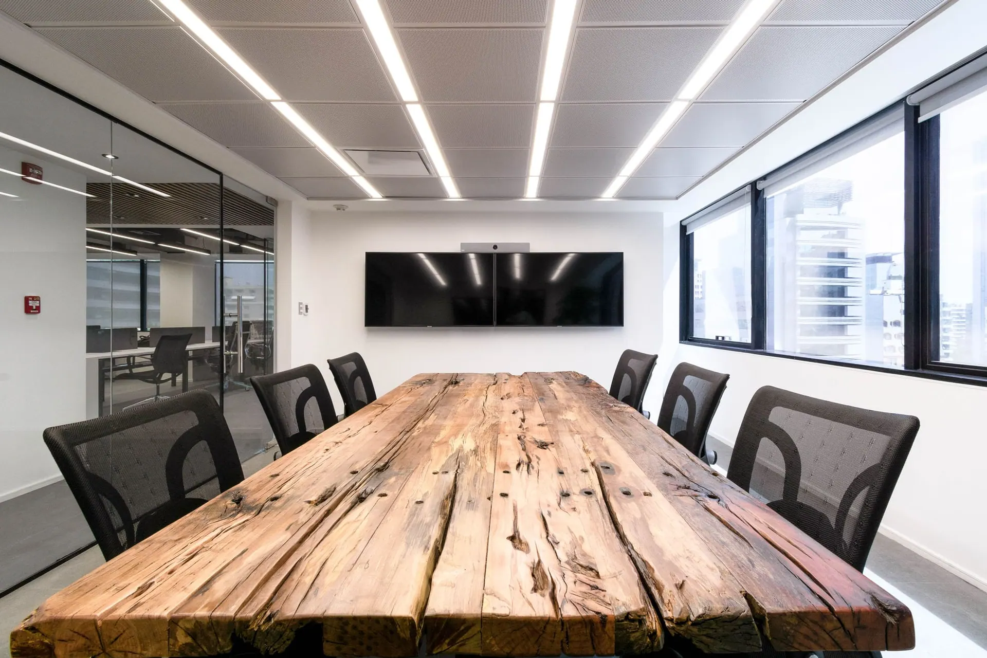 Dinecom Offices