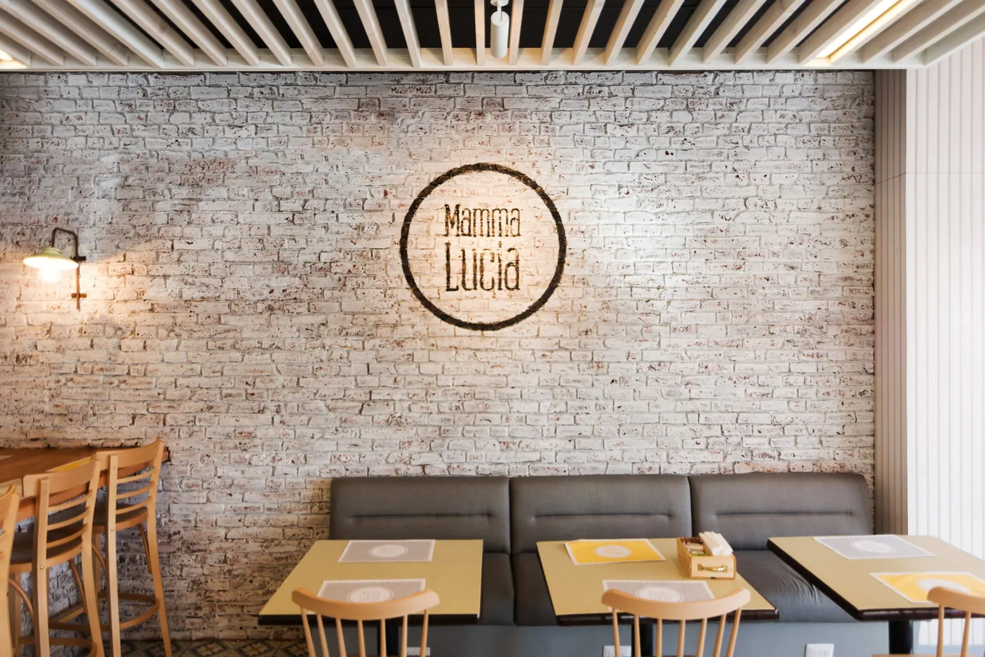 Mamma Lucia Restaurant